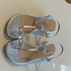 Stuart Weitzman Balloffire silver saddle size 8